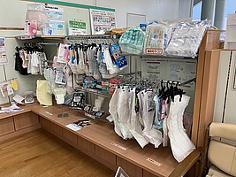 紙おむつやパッドの展示の様子写真